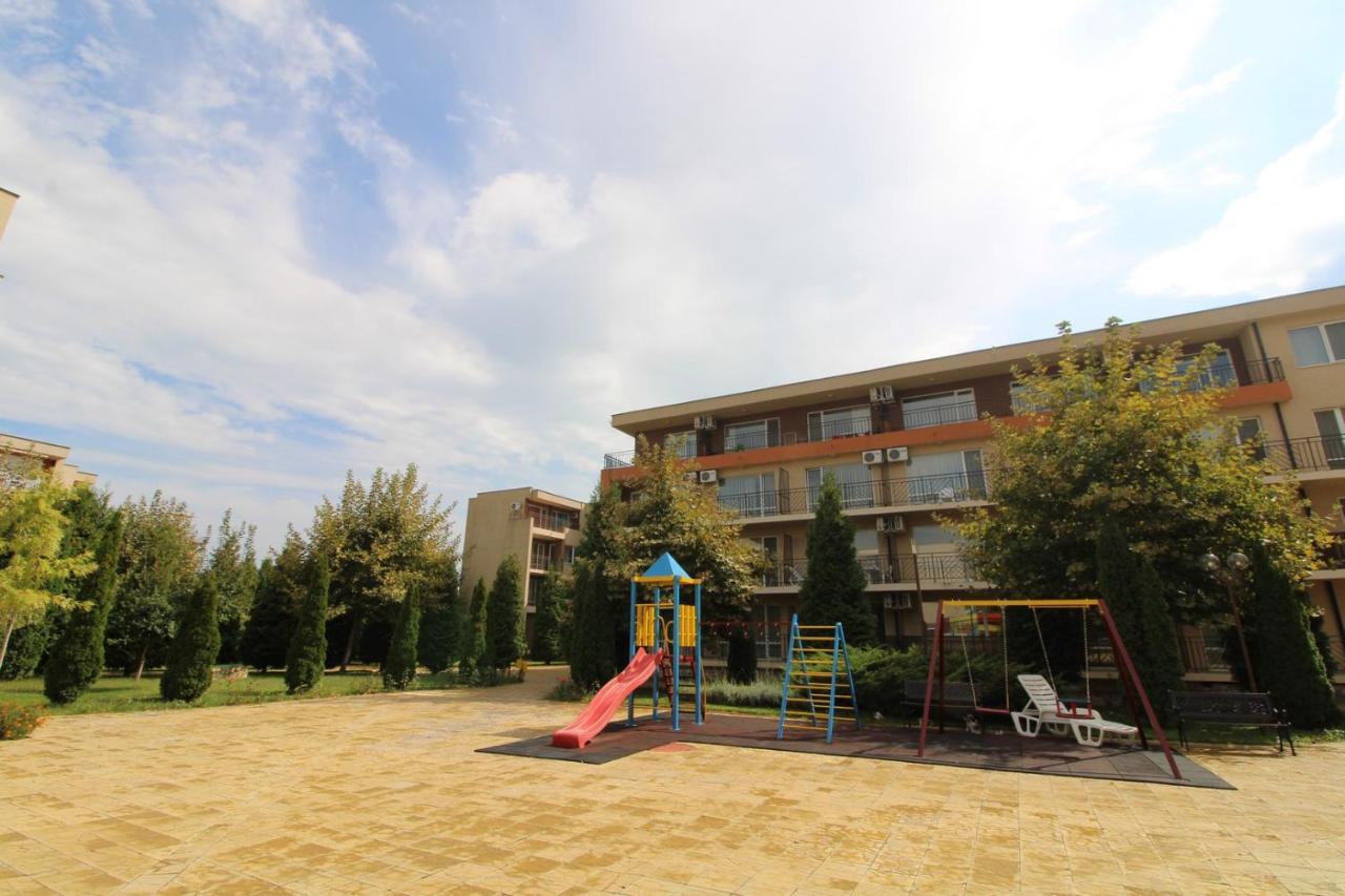 Holiday-Orchid Menada Apartments Sunny Beach Oda fotoğraf
