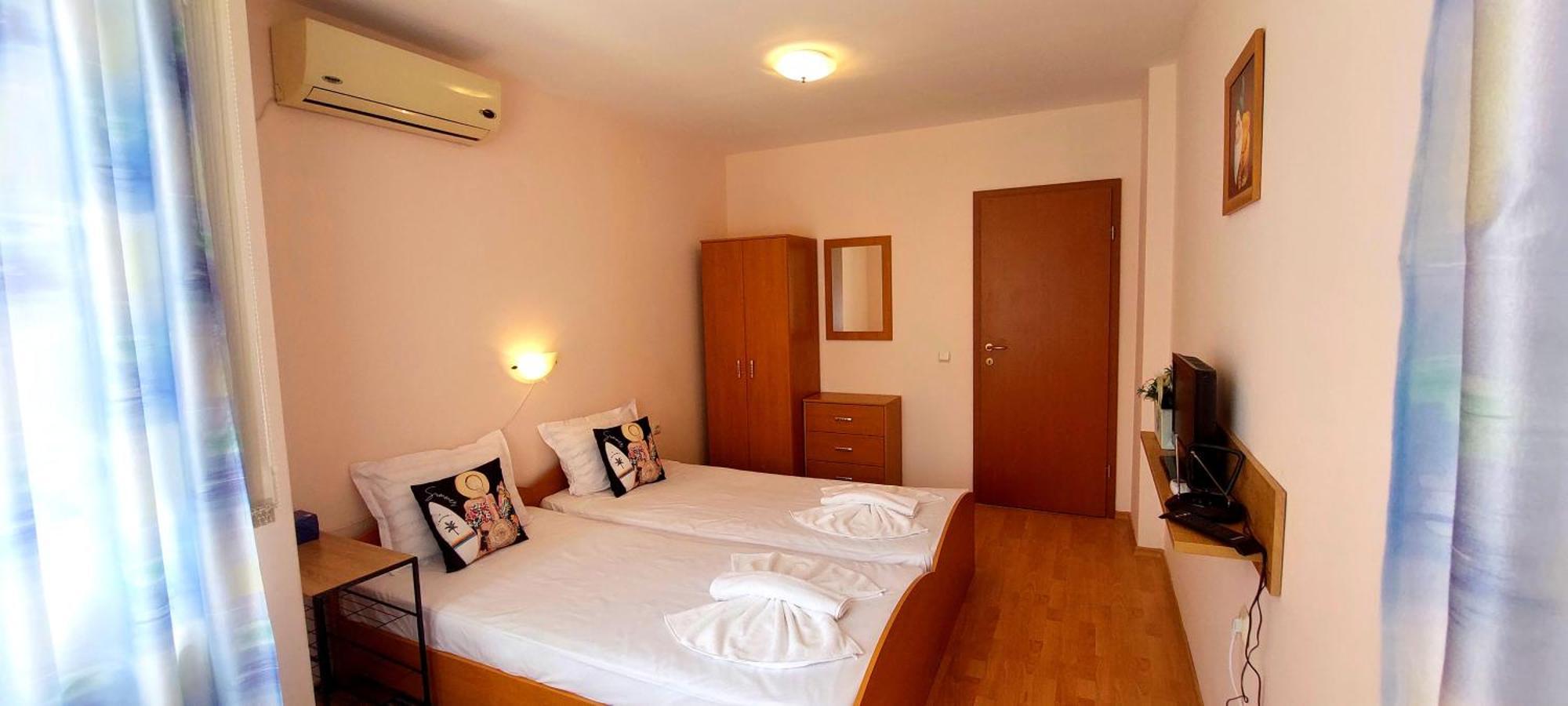 Holiday-Orchid Menada Apartments Sunny Beach Oda fotoğraf
